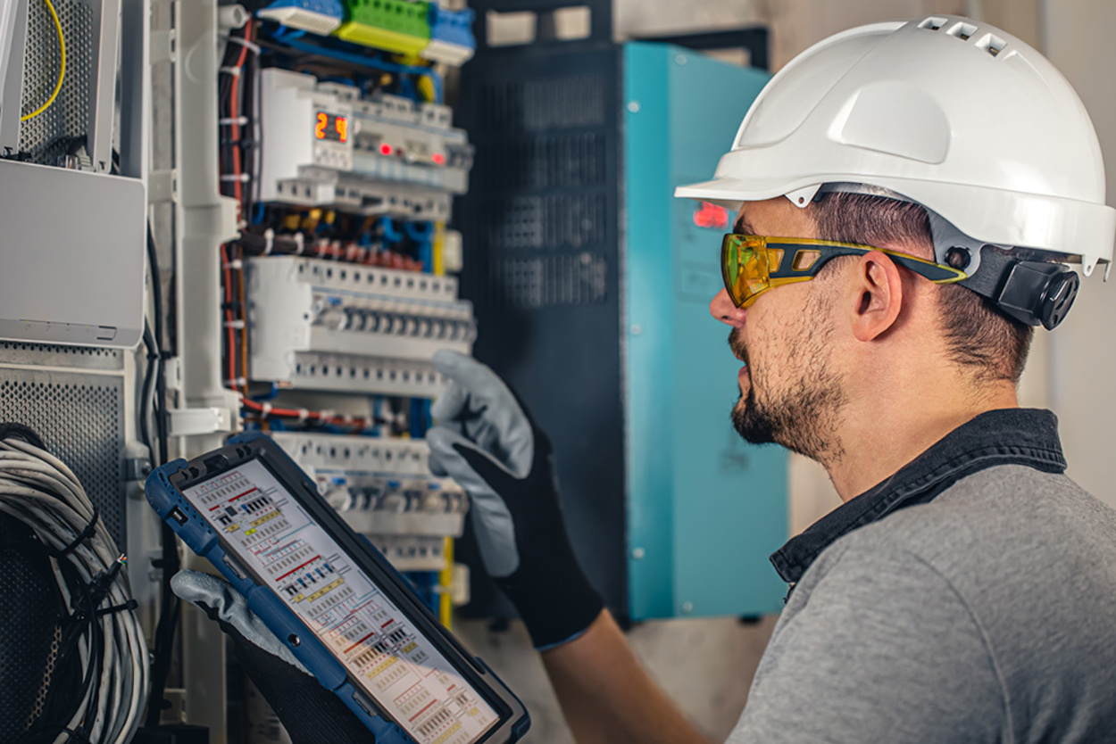 Industrie & Gewerbe bei Elektro Dinaj in Tübingen